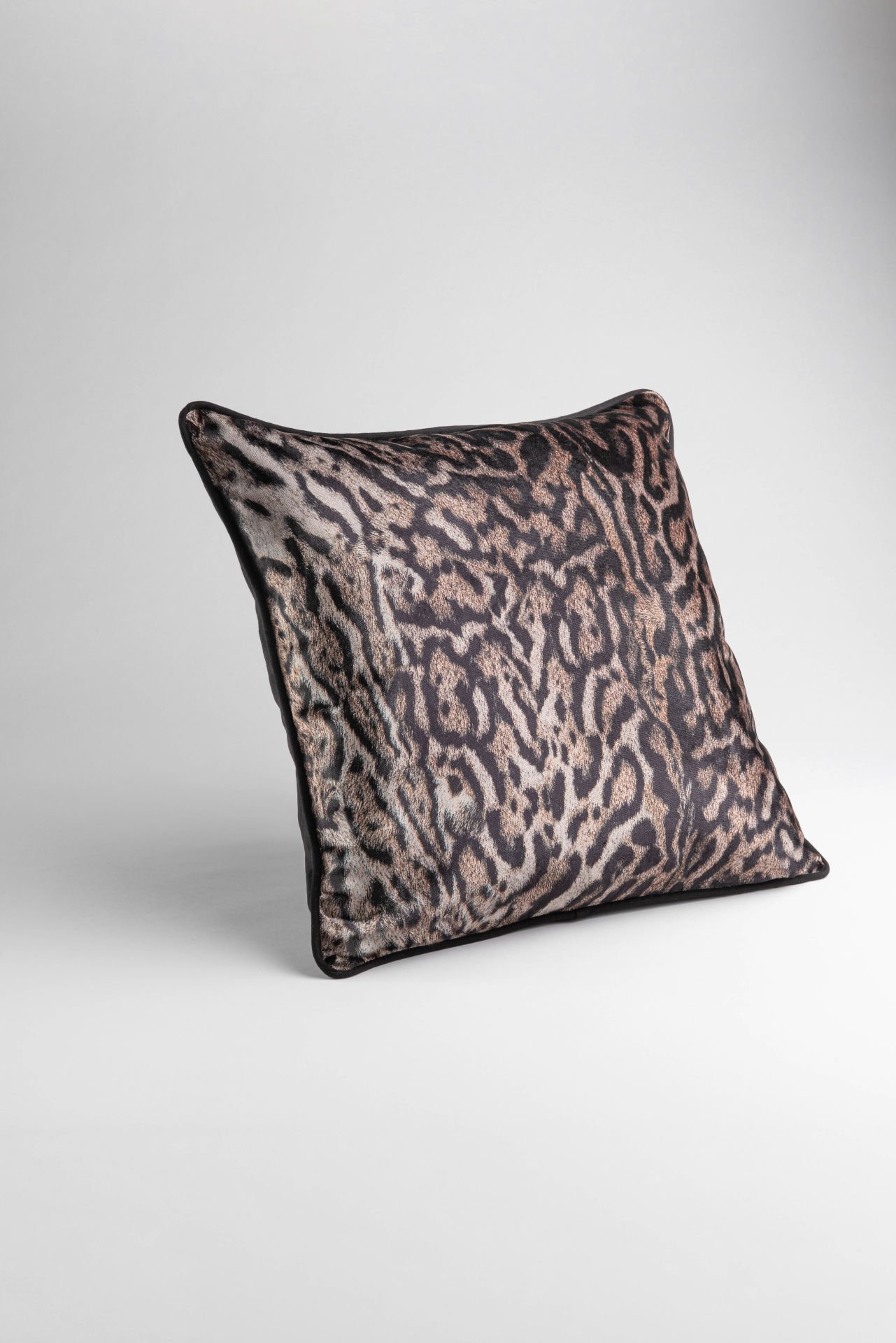 Leopar Yastık